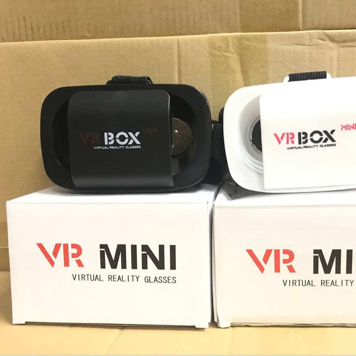 Cross-border VR glasses mini mobile phone virtual reality smart head-mounted 3D gaming and audio-visual VR glasses spot manufacturer
