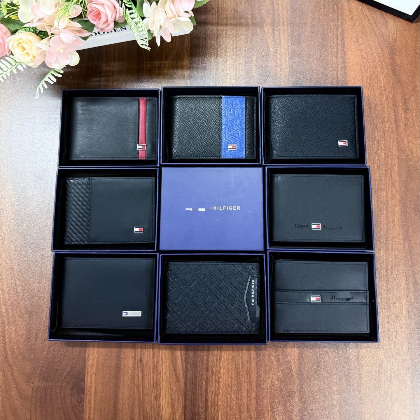 Men's Stylish Multi-Card Slot Wallet Pure Color Handheld Luxury Leather Bifold Wallet Urban Simple Breathable Waterproof