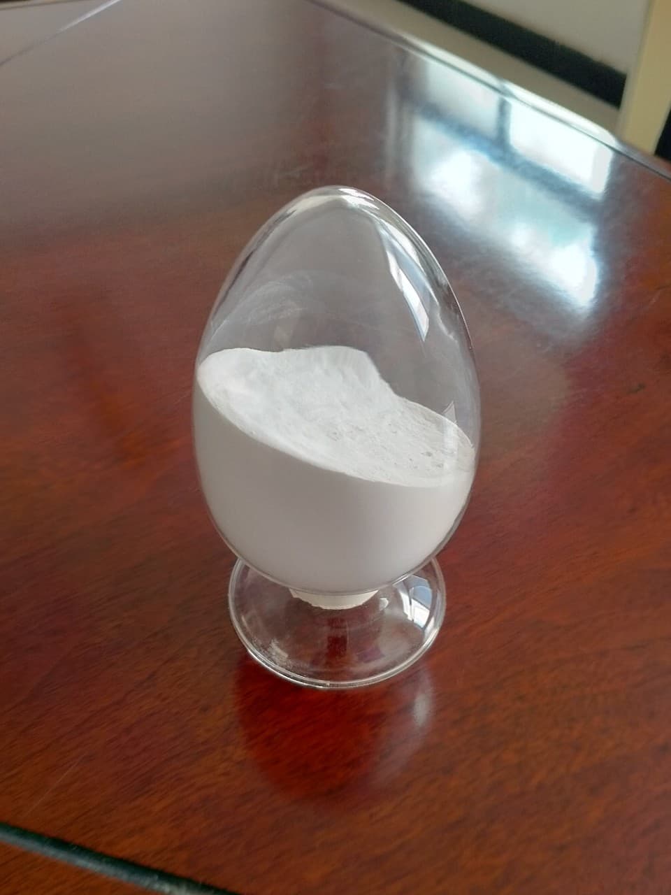 Supply of electronic powder (paste) for electron tube lamps