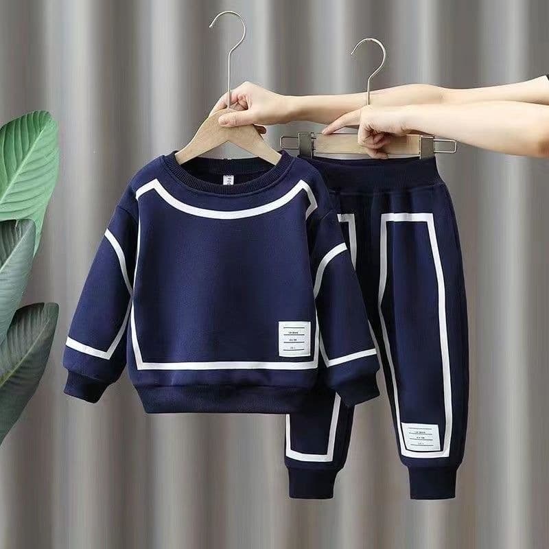 Boys Autumn Set 2026 New Middle Small Kids Winter Clothes Boy Sweatshirt Two Piece Set Winter Fleece Lined Integrated Fleece