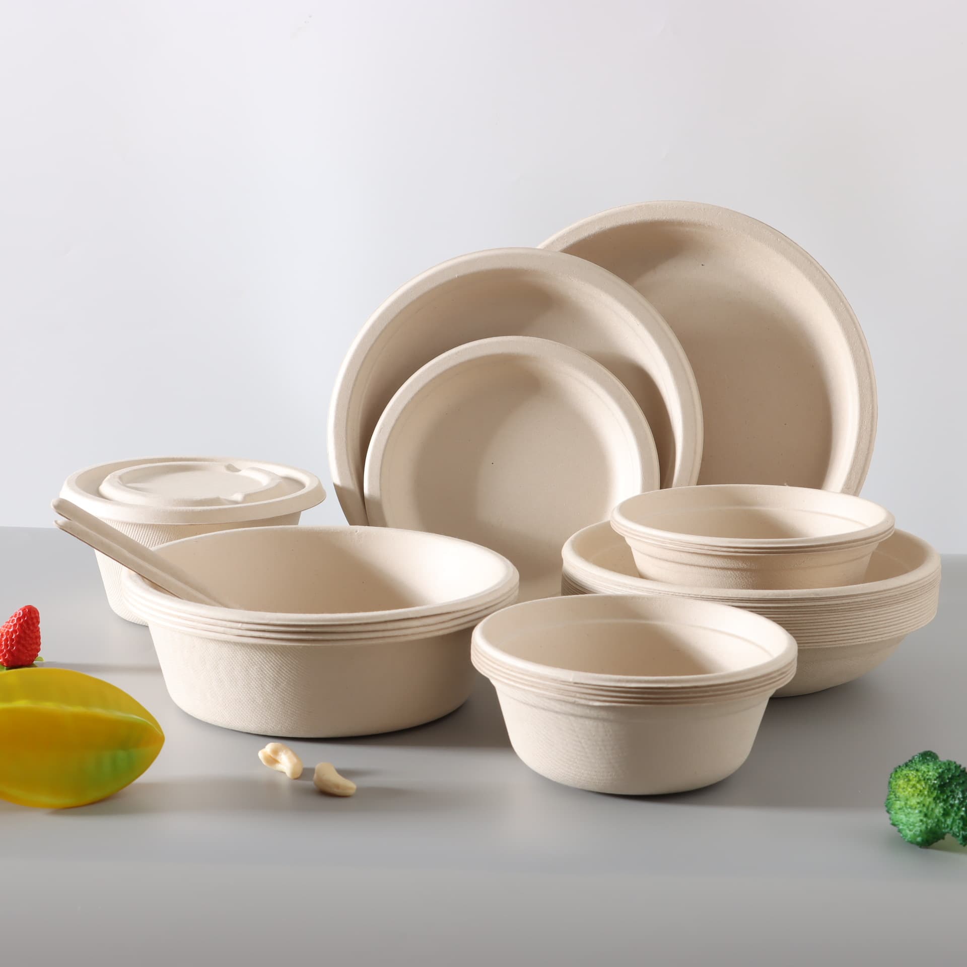 Thickened disposable sugarcane pulp bowl for commercial/household use, biodegradable party tableware