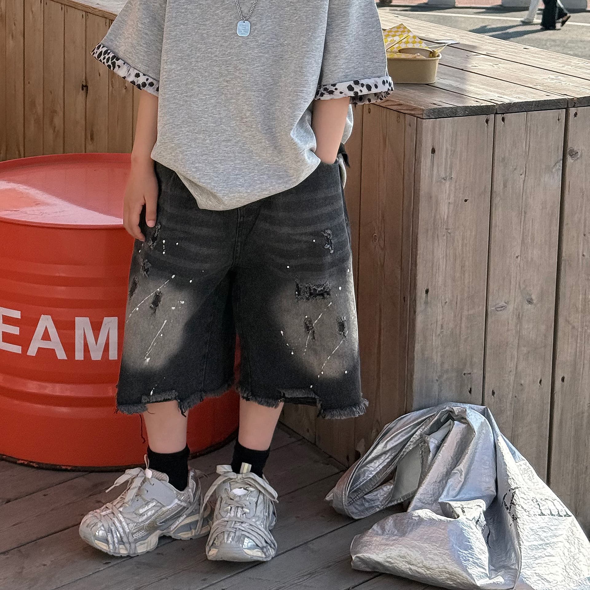 Children's Korean Style Ripped Washed Frayed Denim Shorts for Boys Summer