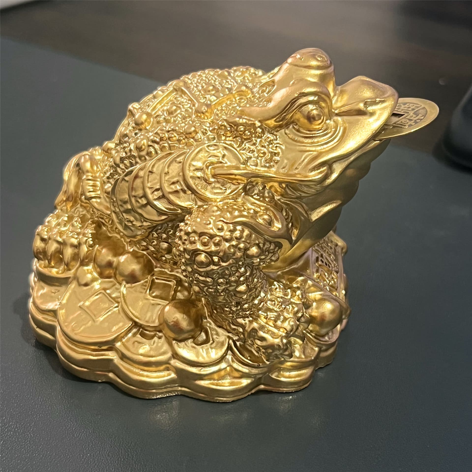 Wealth Attracting Golden Toad Ornament, Home/Office/Shop/Company Opening/Housewarming Gift Wholesale