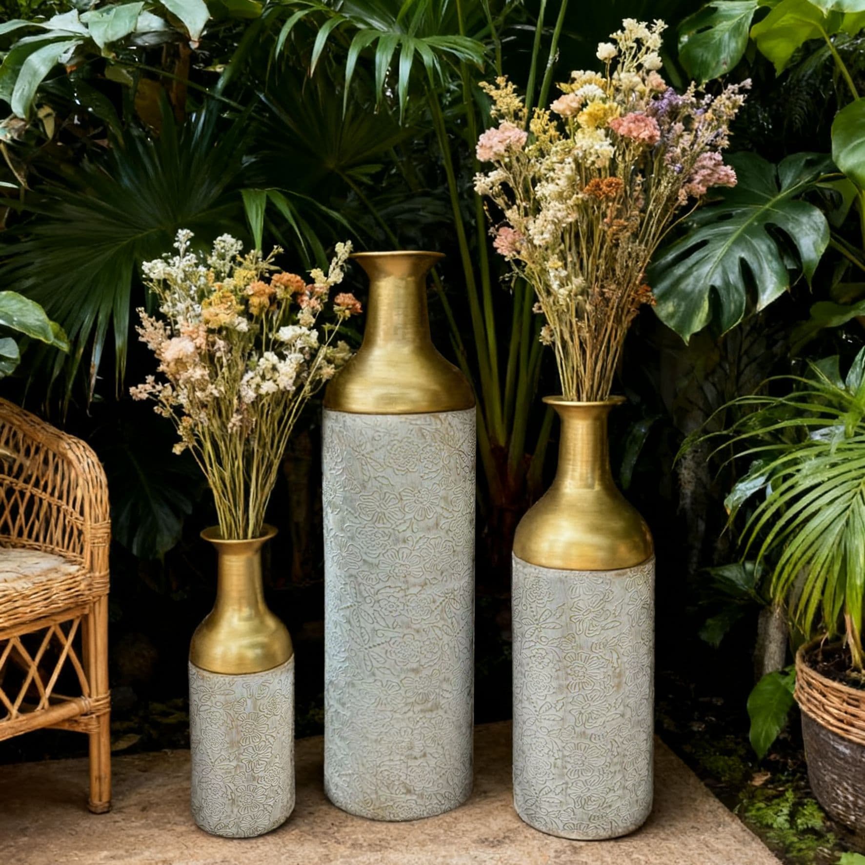 Modern Light Luxury Metal Large Vase Retro Gold Hollow Flower Arrangement Home Living Room Corridor Decorative Floor Flower Bucket