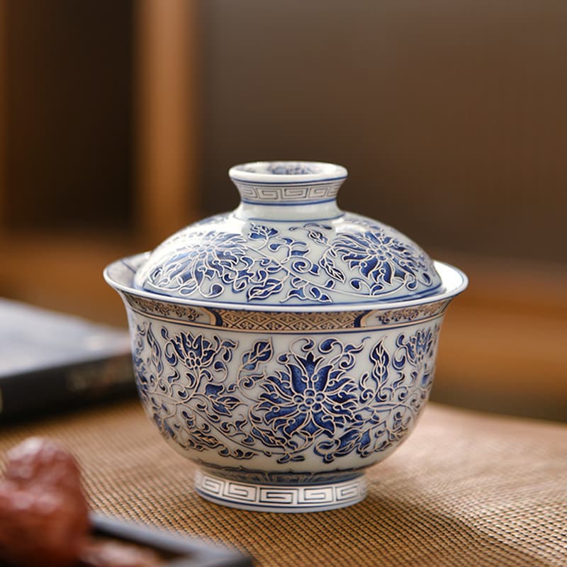 Silver-Coated Blue and White Porcelain Floating Lid Bowl, Ceramic Tea Set, Multifunctional Large Round Plate, Antique-Style Lotus Pattern Lid Bowl