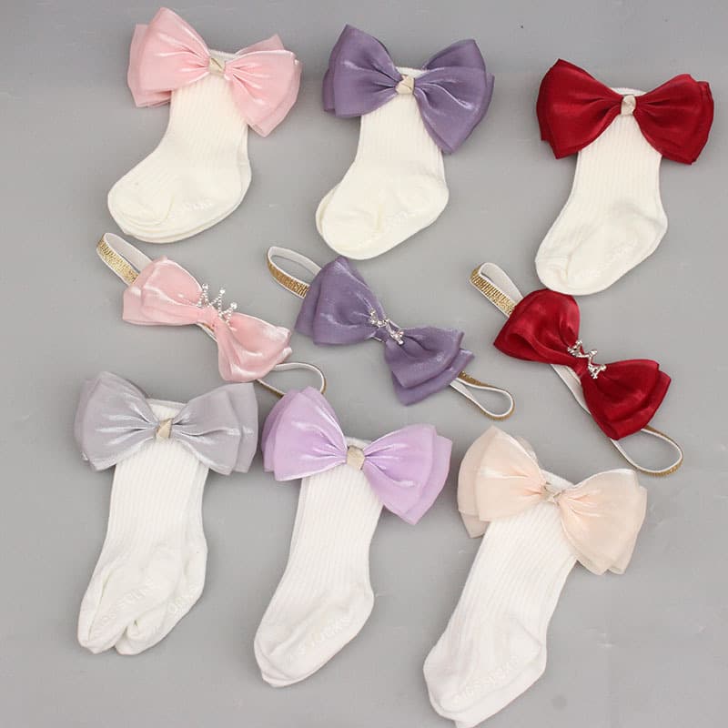 Baby newborn baby toy gift box princess full moon gift infant and toddler children's headband non-slip socks set
