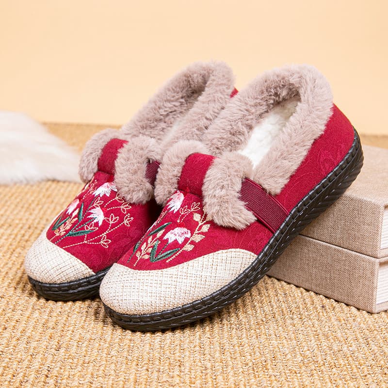 Winter New Old Beijing Cotton Shoes Plush Thickened Soft Sole Elderly Mom Shoes Real Fur Women's Cotton Boots Factory Wholesale
