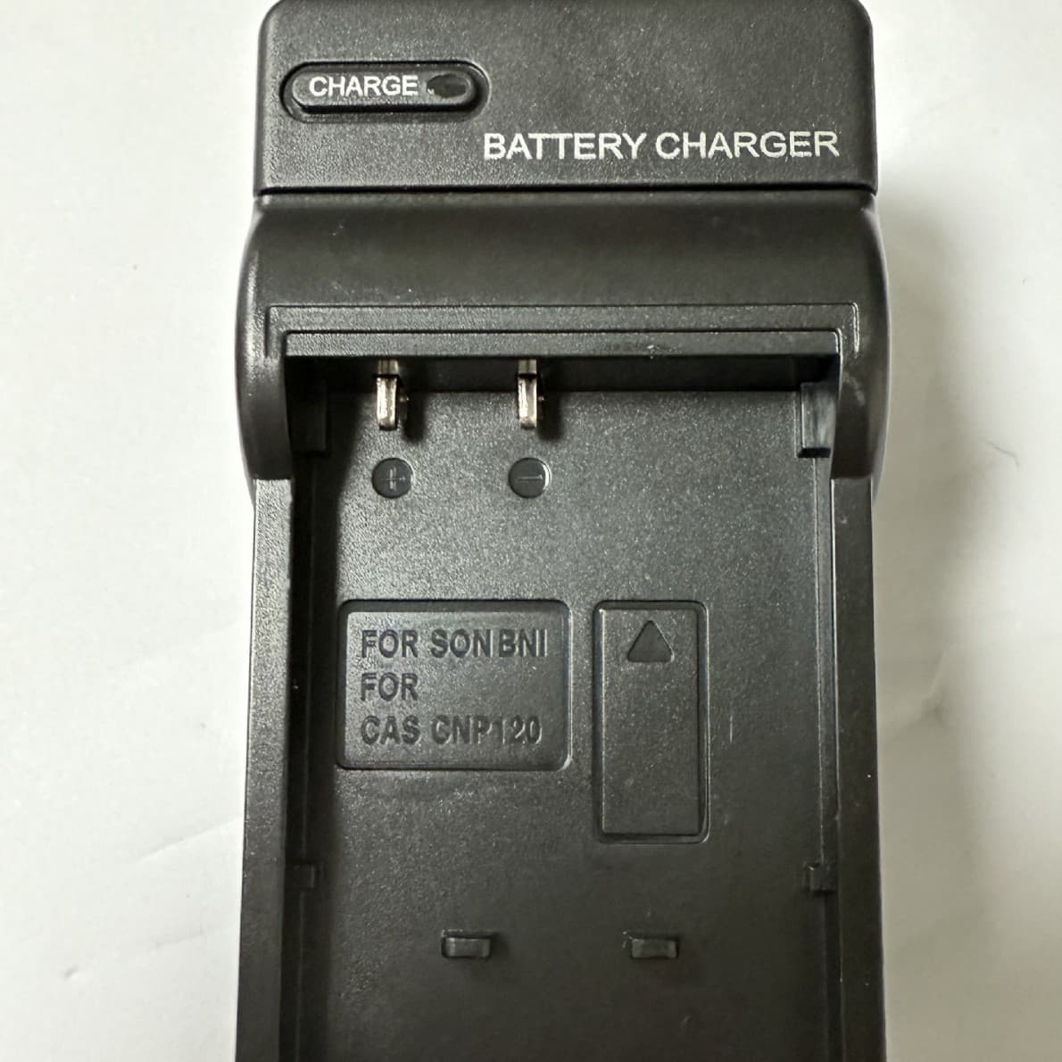 Digital Camera Battery Charger Full Range Camera Charger Wholesale BN1/CNP120