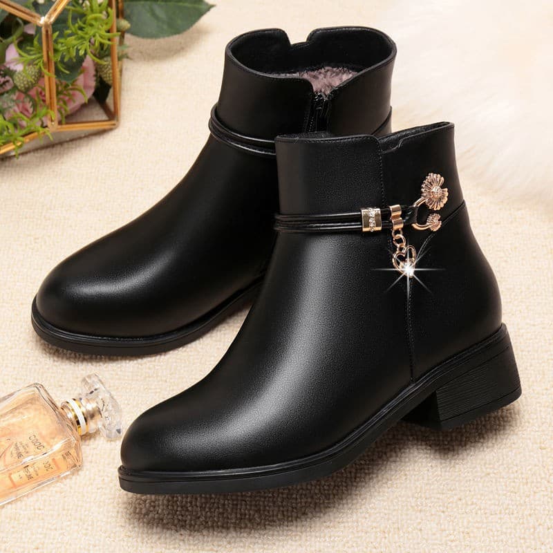 Real Soft Leather Mom Shoes Women's Cotton Shoes Winter Fleece-Lined Short Boots Thick Heel Flat Middle-Aged Cotton Shoes Non-Slip Cotton Boots