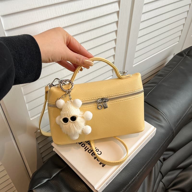 Simple pebbled small bag for women 2025 summer new fashion high-looking small square bag commuter shoulder crossbody bag