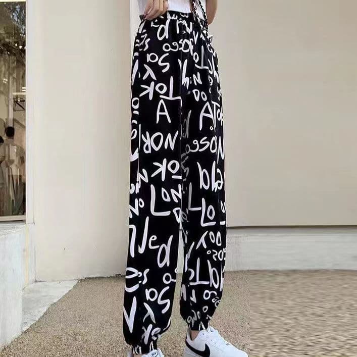 New Summer Women's Ice Silk Elastic Cuffed Floral Pants, Mother's Stretch Lantern Pants, Midi Length Floral Trousers