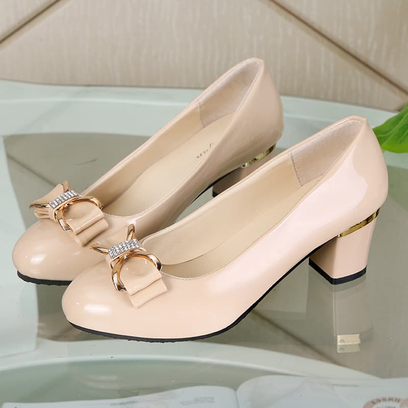New Cross-Border Chunky Heel Women's Loafers, Versatile Slip-On Mid-Heel Leather Shoes, Large Size Professional Work Shoes, Four-Season Flats