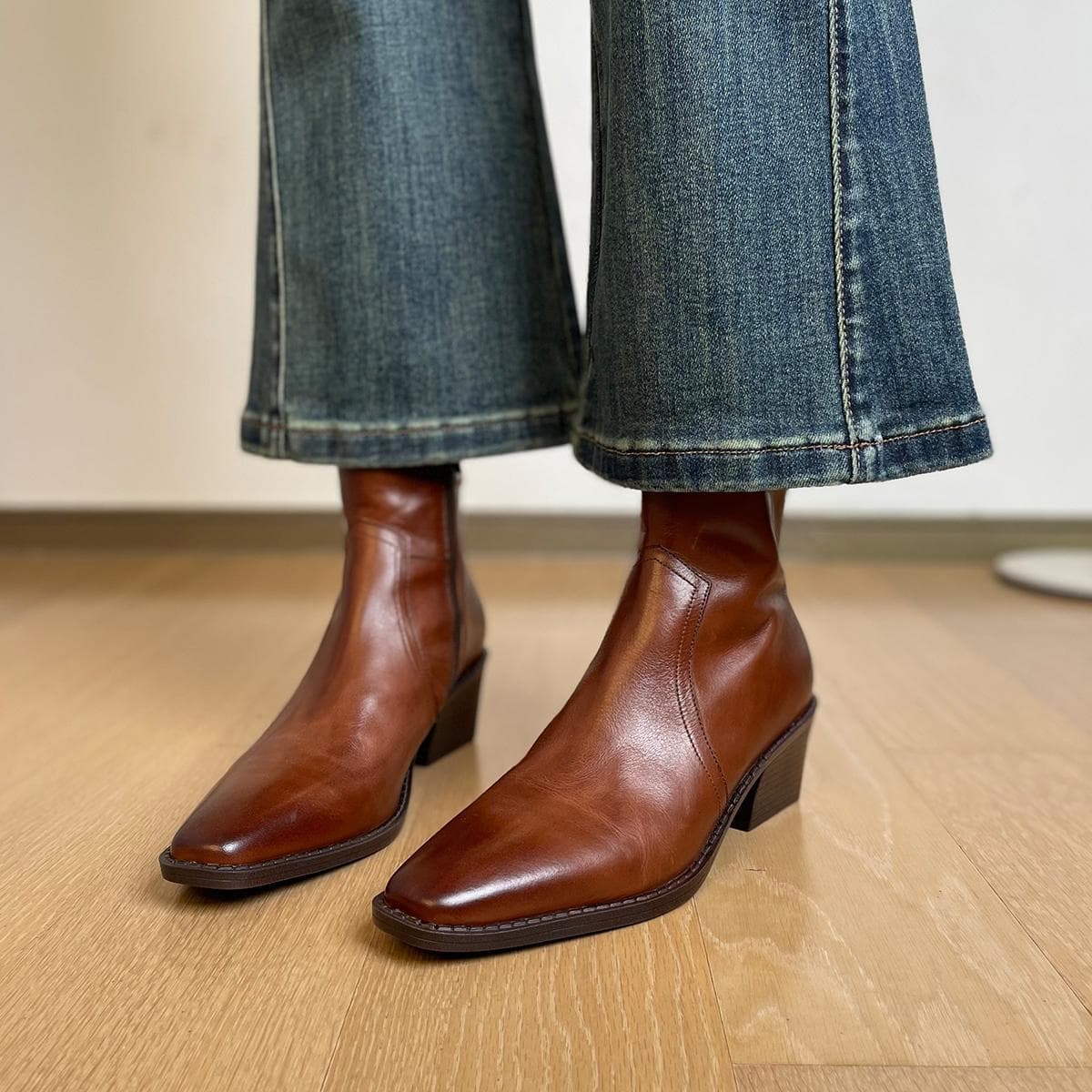 2026 New Retro Washed Top Layer Cowhide Small Square Toe Short Boots Women's Chunky Heel High Heel Boots British Brown Women's Boots