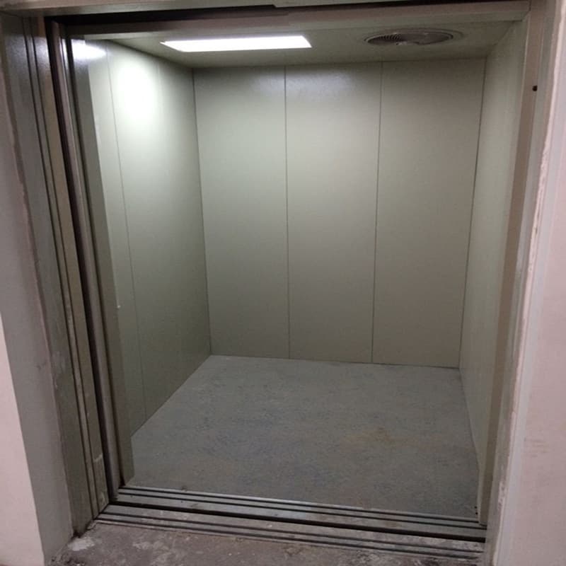 Customized Dongguan Tangxia freight elevators for new industrial parks, 10, 9, or 8 floors, commercial traction-type freight elevators.