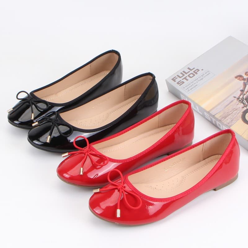 New style French round toe comfortable single shoes for women with shallow mouth flat spring, summer and autumn Baotou large size bow flat shoes