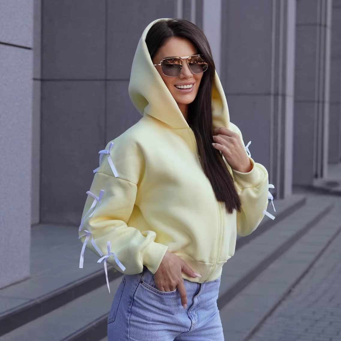 2026 New European and American Hoodie for Women, Autumn High-End Versatile Comfortable Bow Design Pullover Top Wholesale