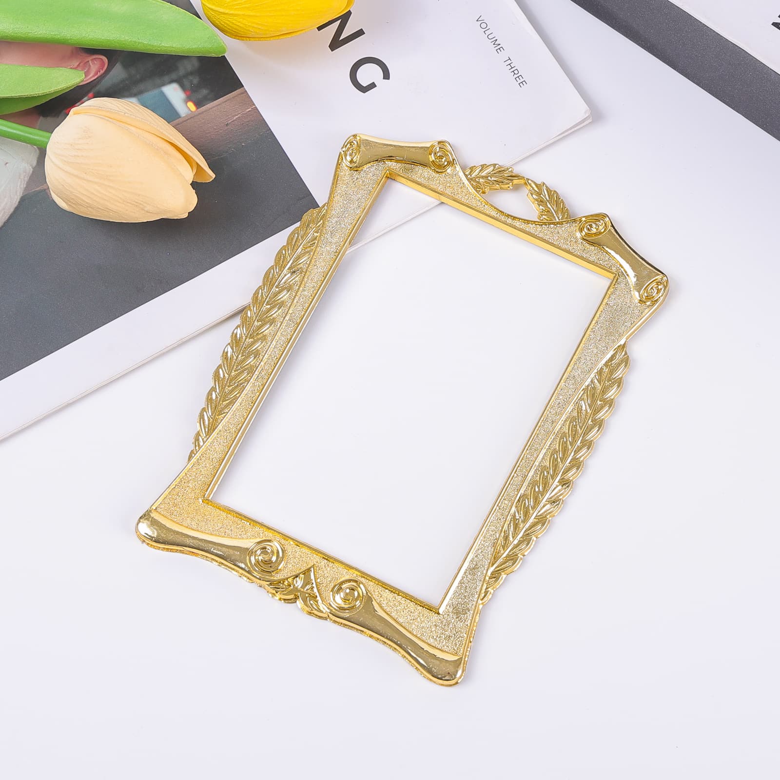 Factory Stock Medal Flower Border Frame, Medal Plastic Photo Frame, Export Window Frame, Medal Accessories Photo Frame