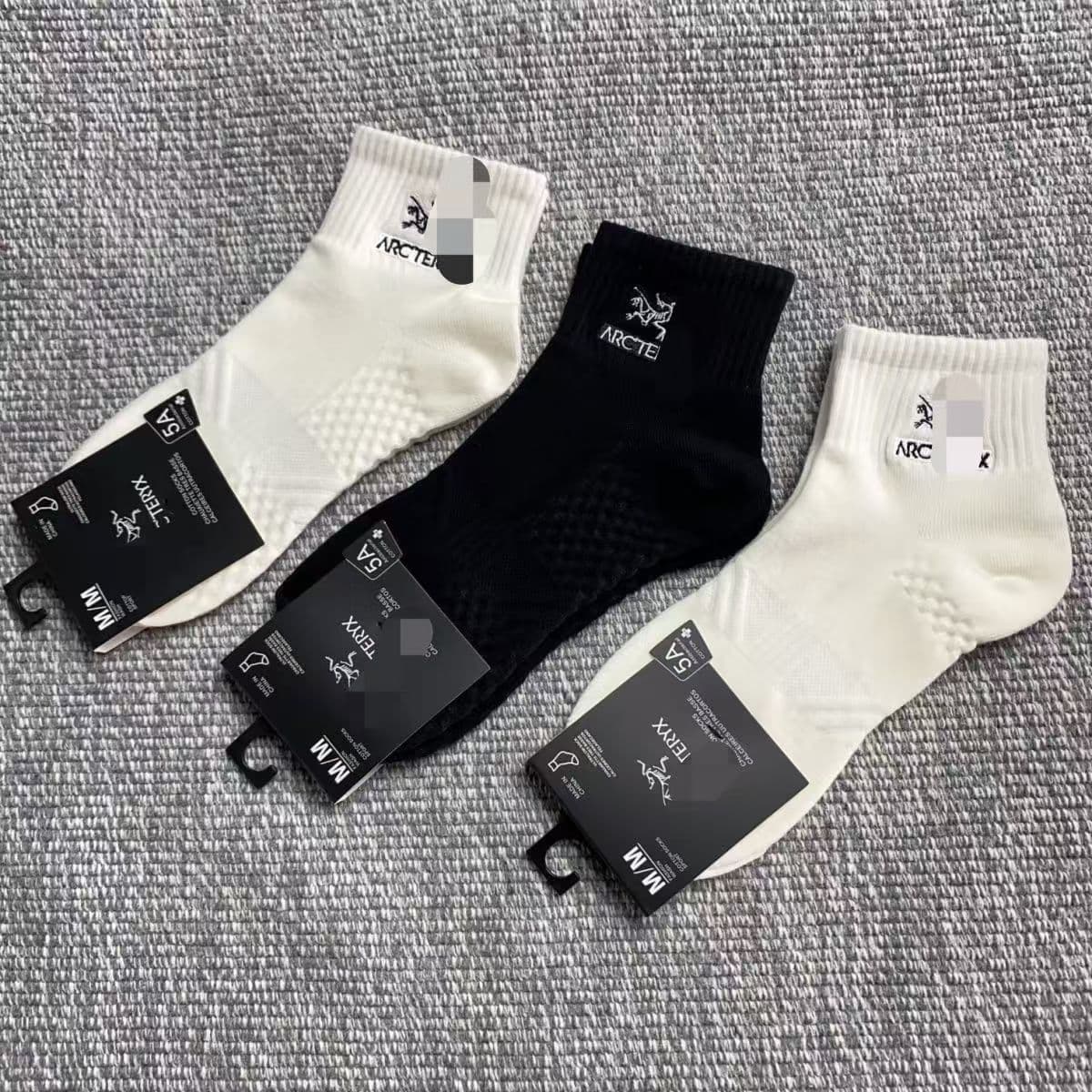 Niao Spring/Summer Fashion Black and White Mid-Calf Embroidered Women's Socks Cotton Socks Trendy Socks Men's Socks New Sports Breathable Casual Socks
