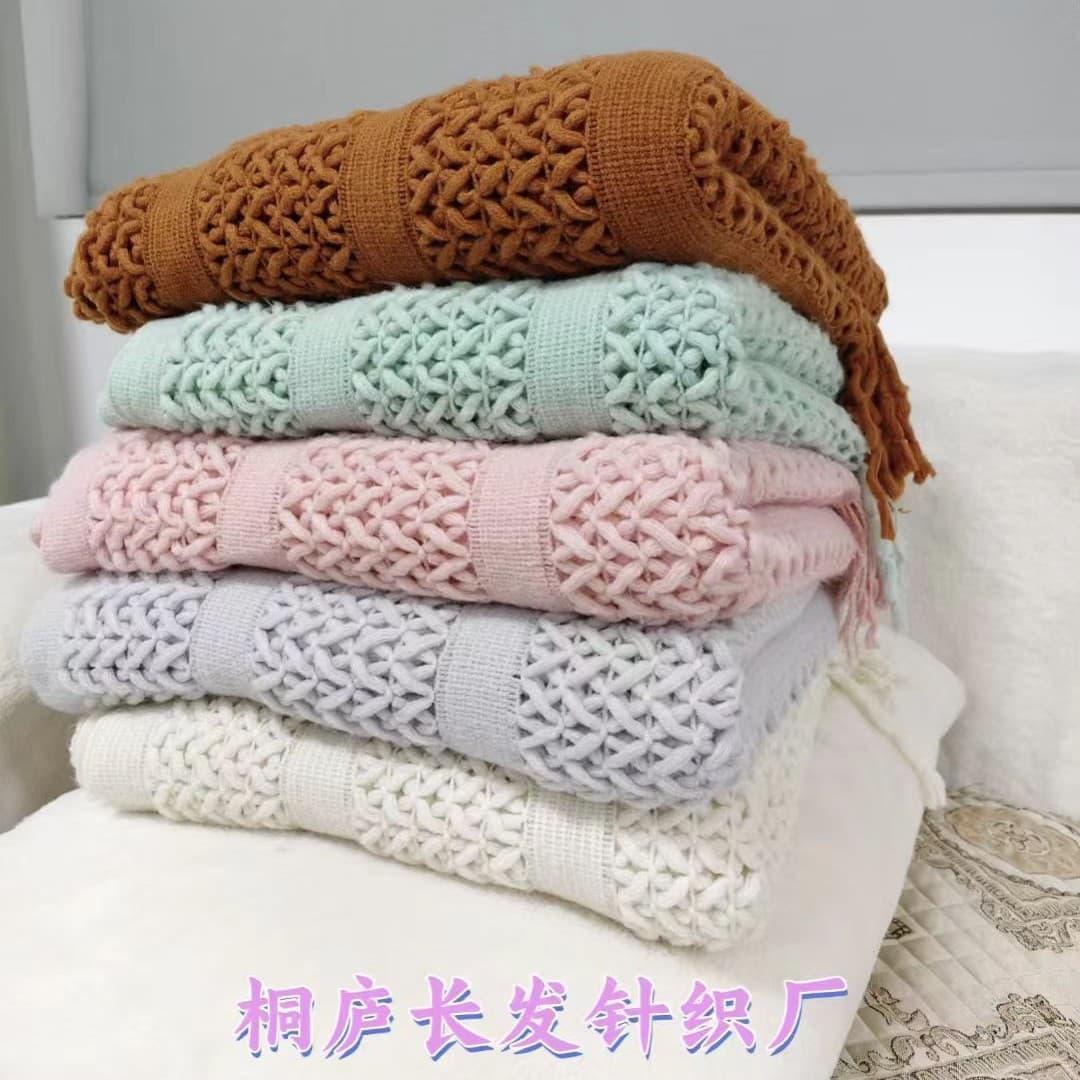 Tonglu manufacturer knitted sofa throw blanket, tassel diamond jacquard sofa towel, cream style four-season universal throw blanket