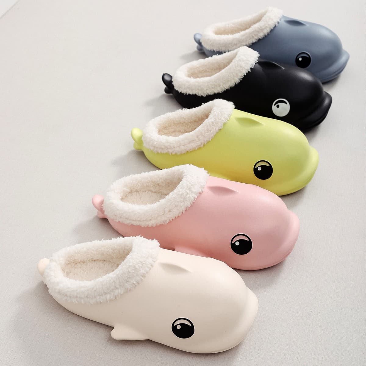 Autumn and Winter Cotton Slippers for Couples, Warm Fleece-Lined EVA Cushioning, Casual Fashion Closed-Toe House Shoes Wholesale