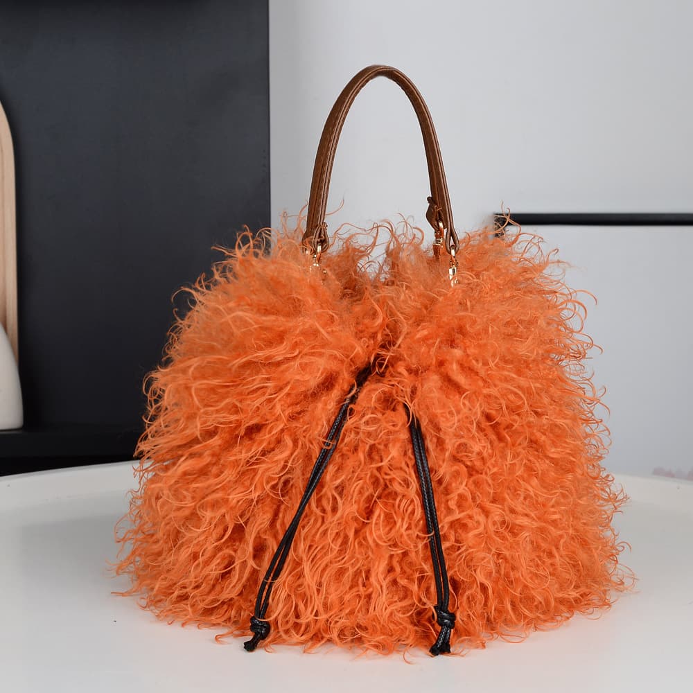 Foreign trade cross-border new style imitation beach sheep tassel plush portable bucket bag for women fashion simple hot girl drawstring punk style