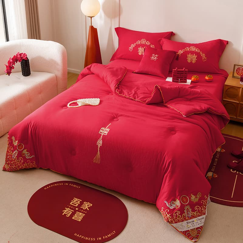 2025 new soybean fiber wedding quilt core, Chinese-style high-end embroidered bright red, suitable for spring and autumn, recommended on Xiaohongshu.