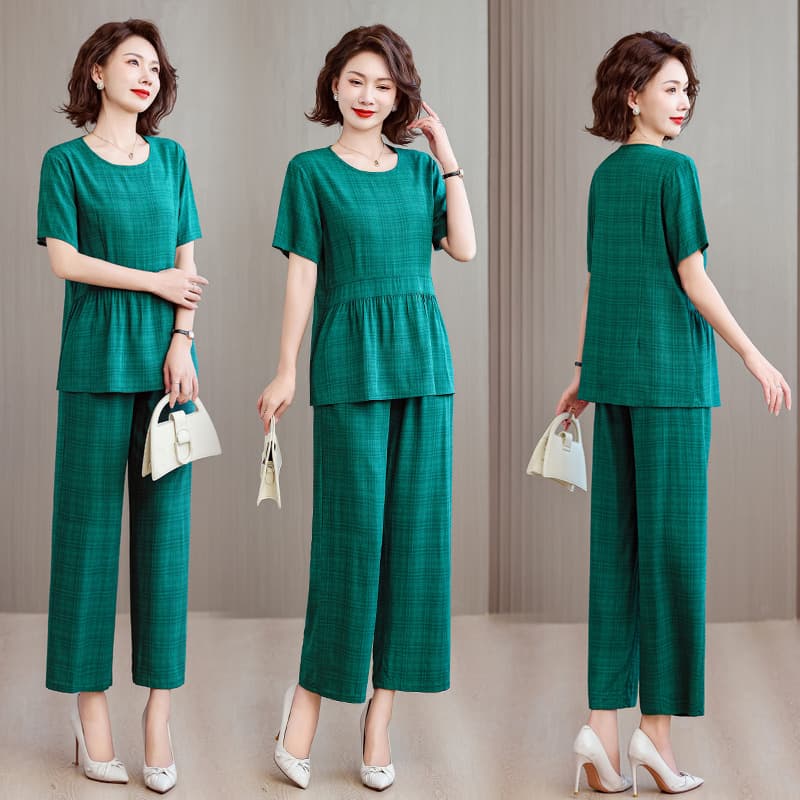 Summer Short Sleeve Set for Middle-Aged Women, New Fashionable and Comfortable Two-Piece Top and Pants for Mothers