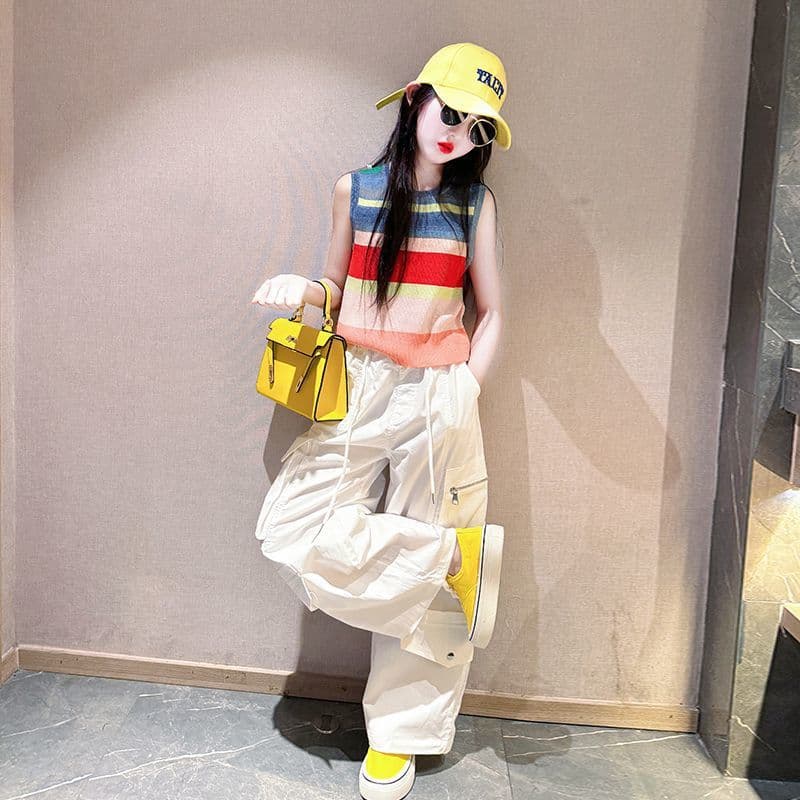 2025 New Girls' Outfit Set, Fashionable and Trendy Medium to Large Children's Vest with Summer Cargo Pants Two-Piece