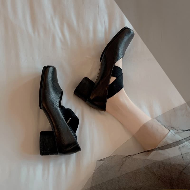 Genuine Leather Mary Jane Shoes Autumn and Winter Retro Cross Strap Square Toe Comfortable Thick Heel High Heel Pig Nose Ballet Shoes