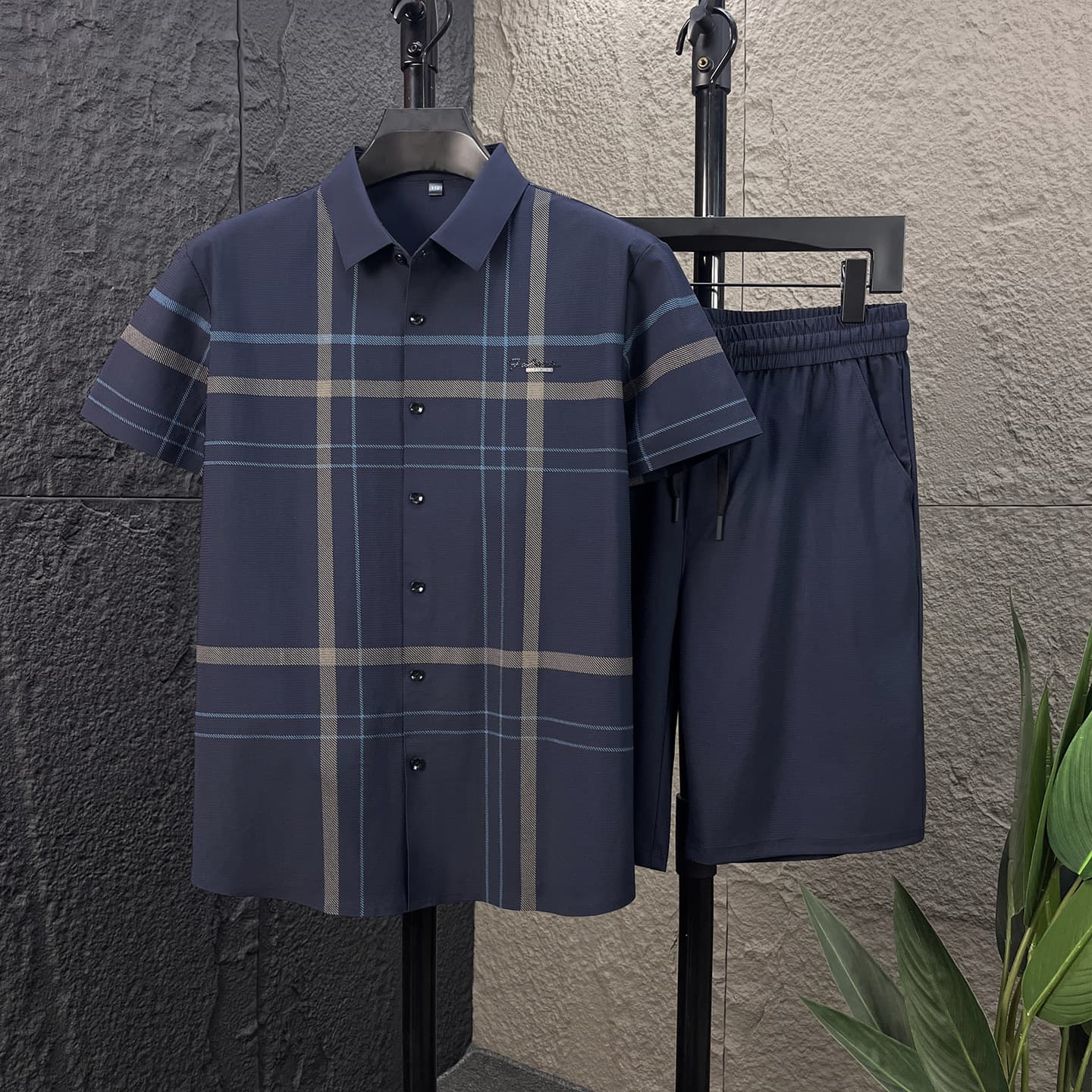 Father's Day Summer Set for Middle-Aged Men: Ice Silk Short Sleeve Shirt and Casual Shorts Two-Piece Set Wholesale