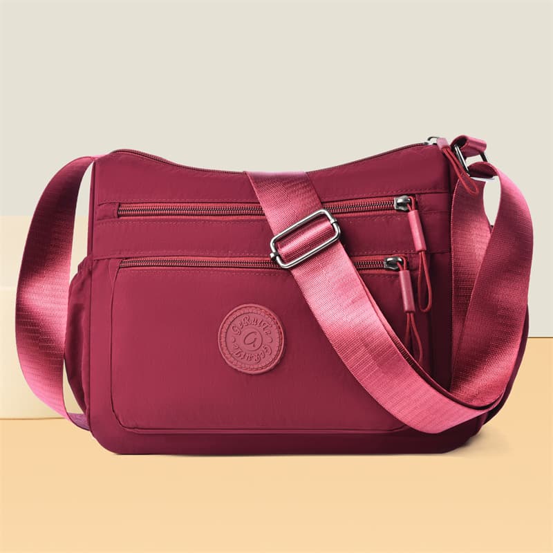 Multi-layered nylon crossbody bag for women 2026 new Oxford canvas bag, versatile, fashionable, leisure travel, lightweight shoulder bag