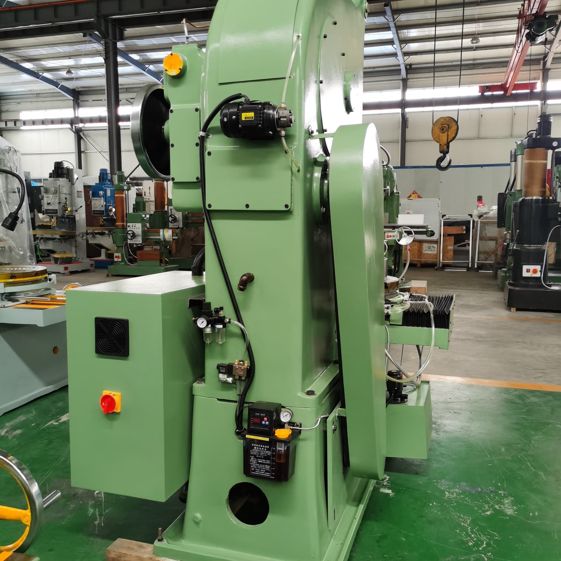 Factory wholesale of standard sizing press B5032 semi-automatic standard sizing press buckle attaching machine