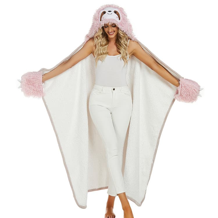 Amazon Cartoon Beach Towel European and American Plus Size Wearable Towel Bathroom Bathing Plush Hooded Towel Home Bathrobe