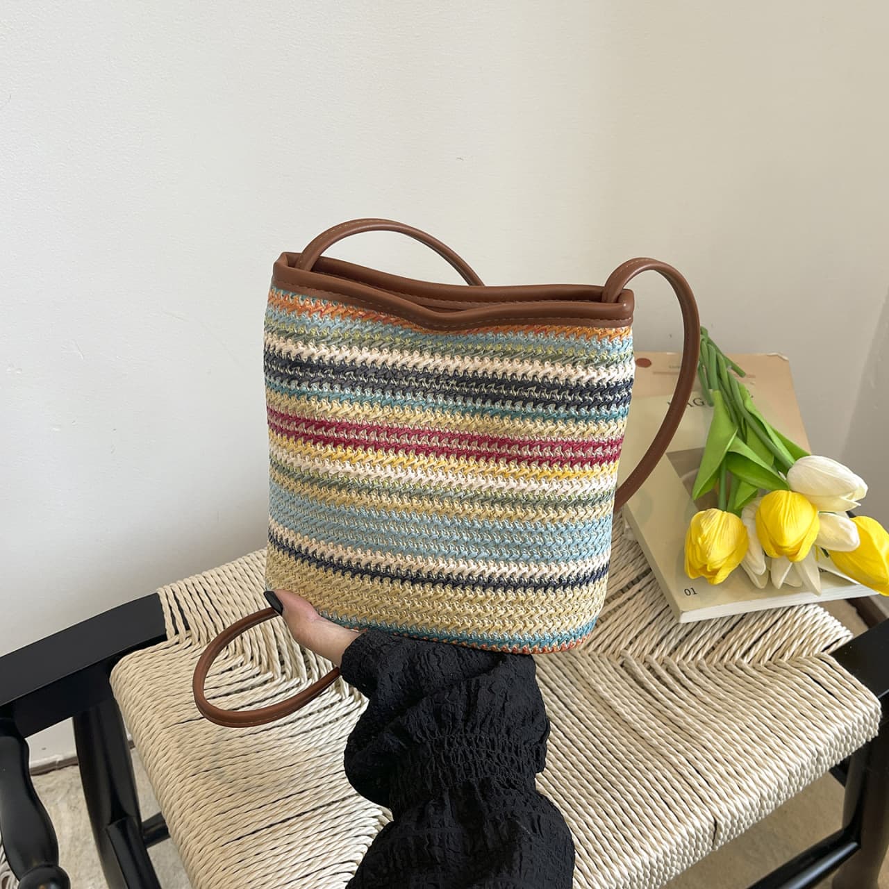 2026 Spring New Colorful Woven Bag Fashionable Beach Striped Shoulder Contrast Color Crossbody Bucket Phone Bag