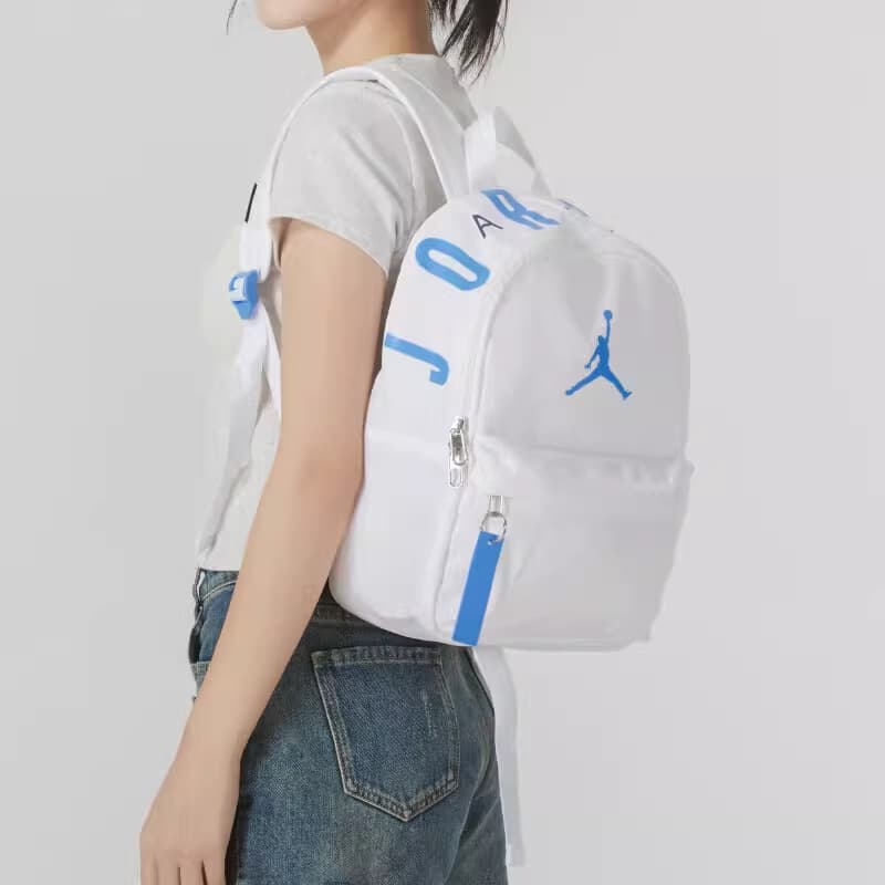 Nike Jordan Storage Backpack for Kids, Casual Bag with Zipper Pocket JORDAN AIR DV5304