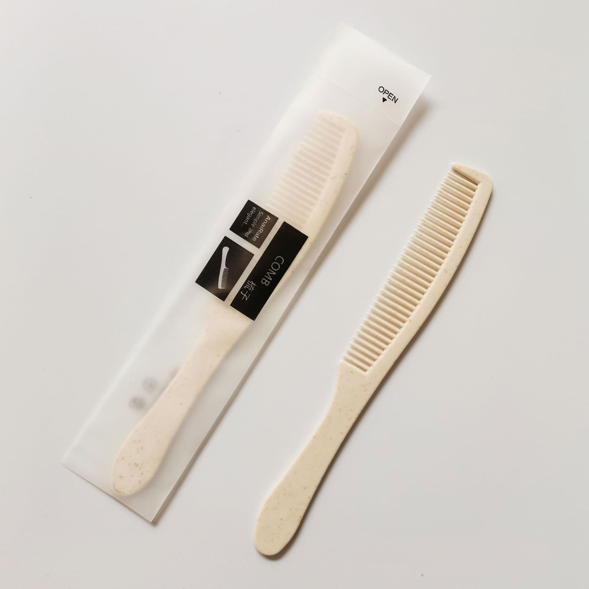 Disposable combs for hotels, guesthouses, and homestays - toiletries, hair comb sets, long combs, individually packaged, wholesale.