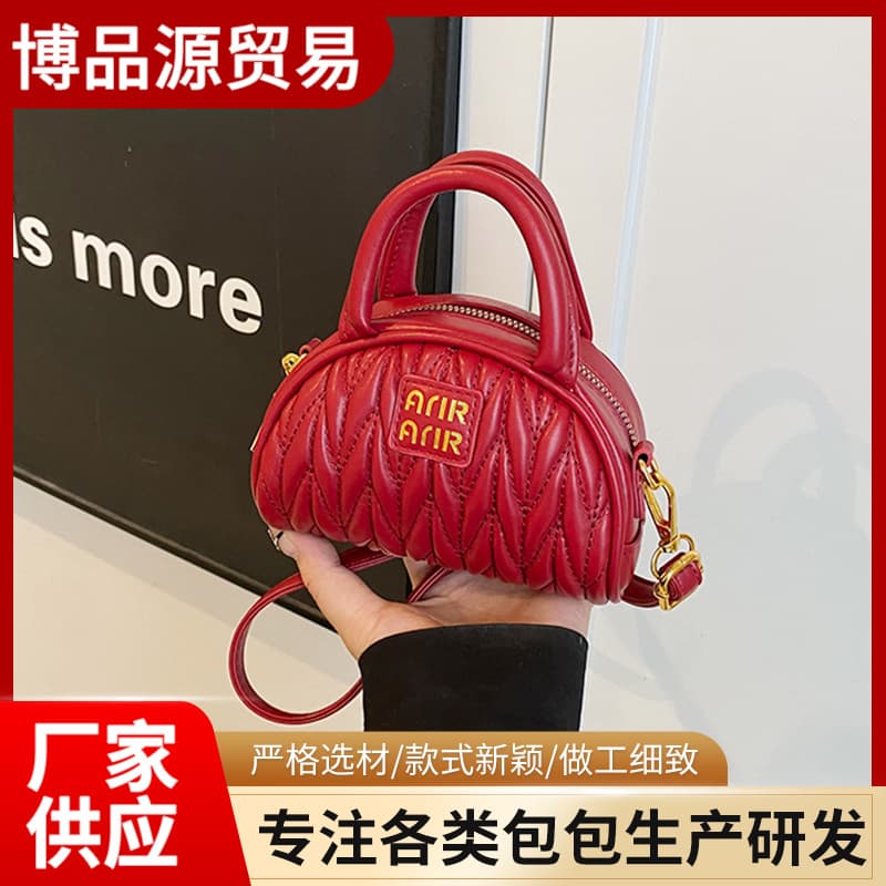 Half-moon Pleated Crossbody Bag for Women, Mini Fashion Handbag Shoulder Bag, Stylish Coin Purse Kids Bag, Earphone Pouch Lipstick Bag