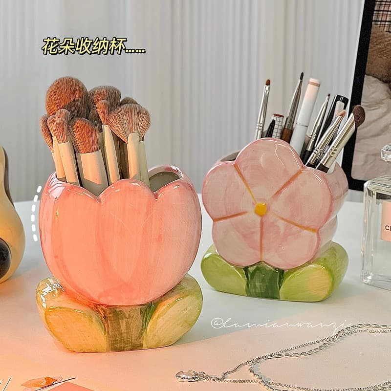 Flower Pen Holder Ceramic Desktop Decoration Cute Girl Desk Office Storage Box Stationery Organizer Container