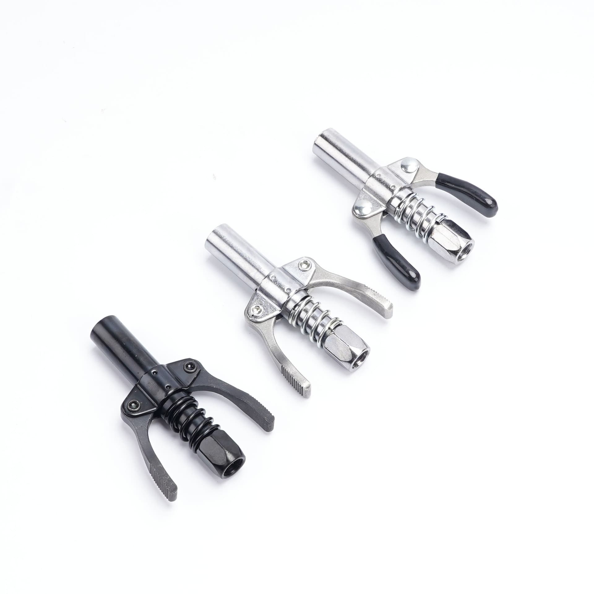 Universal self-locking grease gun nozzle, grease gun accessories, lock-clamp type high-pressure grease nozzle.