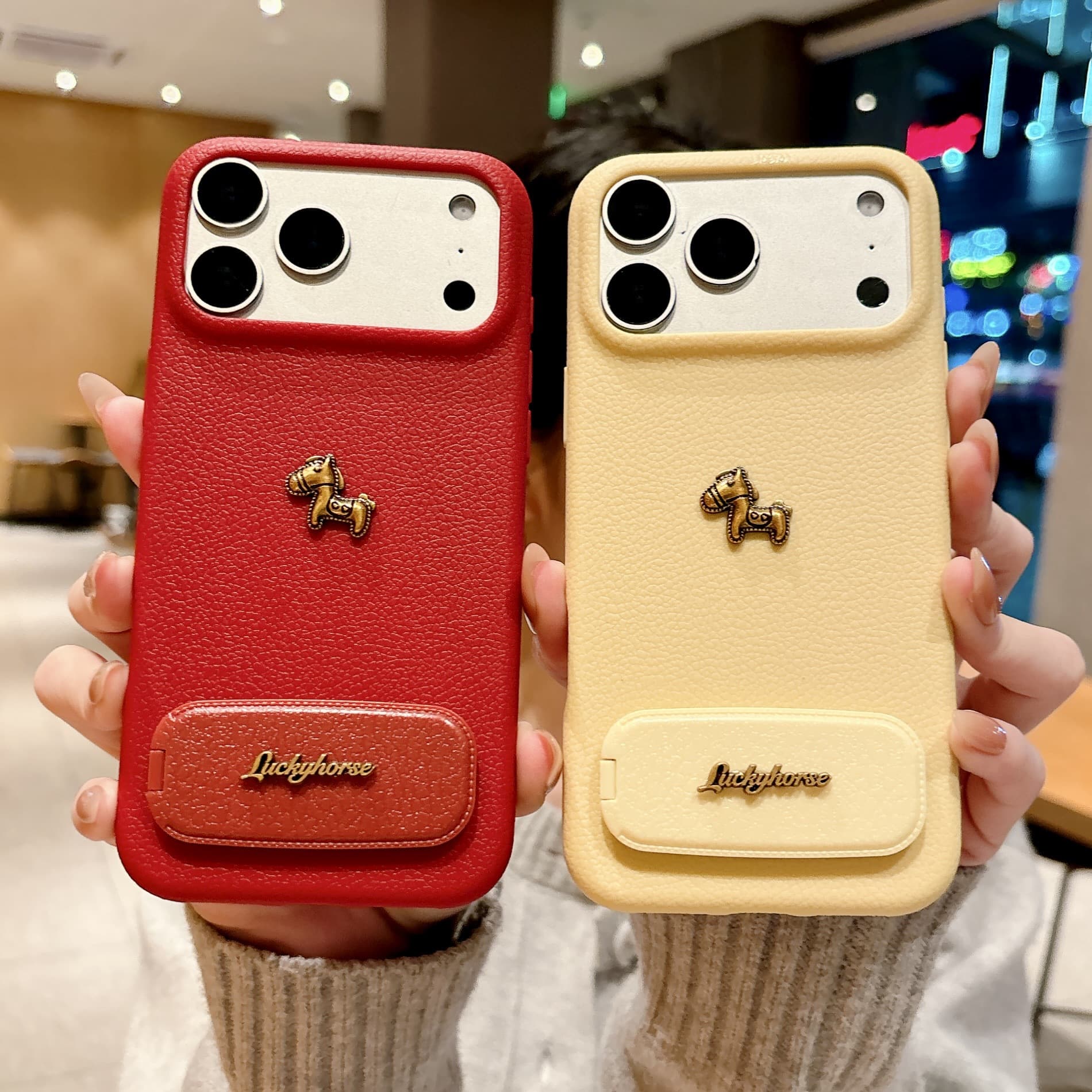 3D Golden Horse English Bracket Compatible with Apple 16/17Pro Phone Case IP15 Leather Pattern 14/13/12 Light Luxury 11