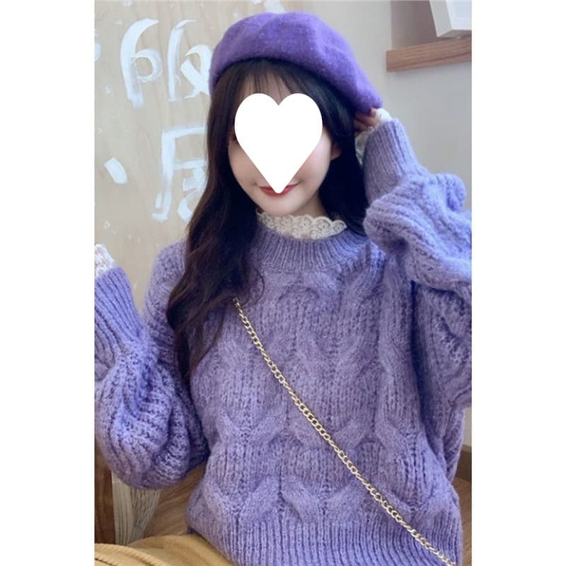 Women's red pullover sweater, new autumn/winter style, chic and relaxed round neck knit top with trendy cable knit pattern.