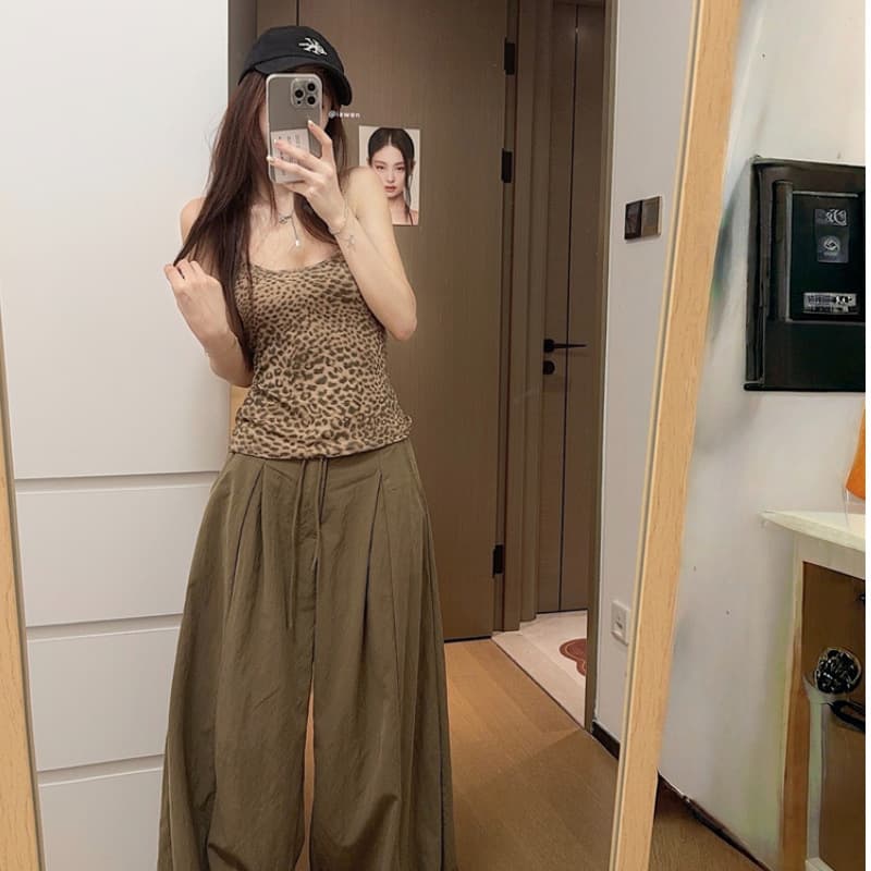 Leopard Print Camisole Top for Women 2025 Fall New Short Backless Sleeveless Slim Fit Fashion Top