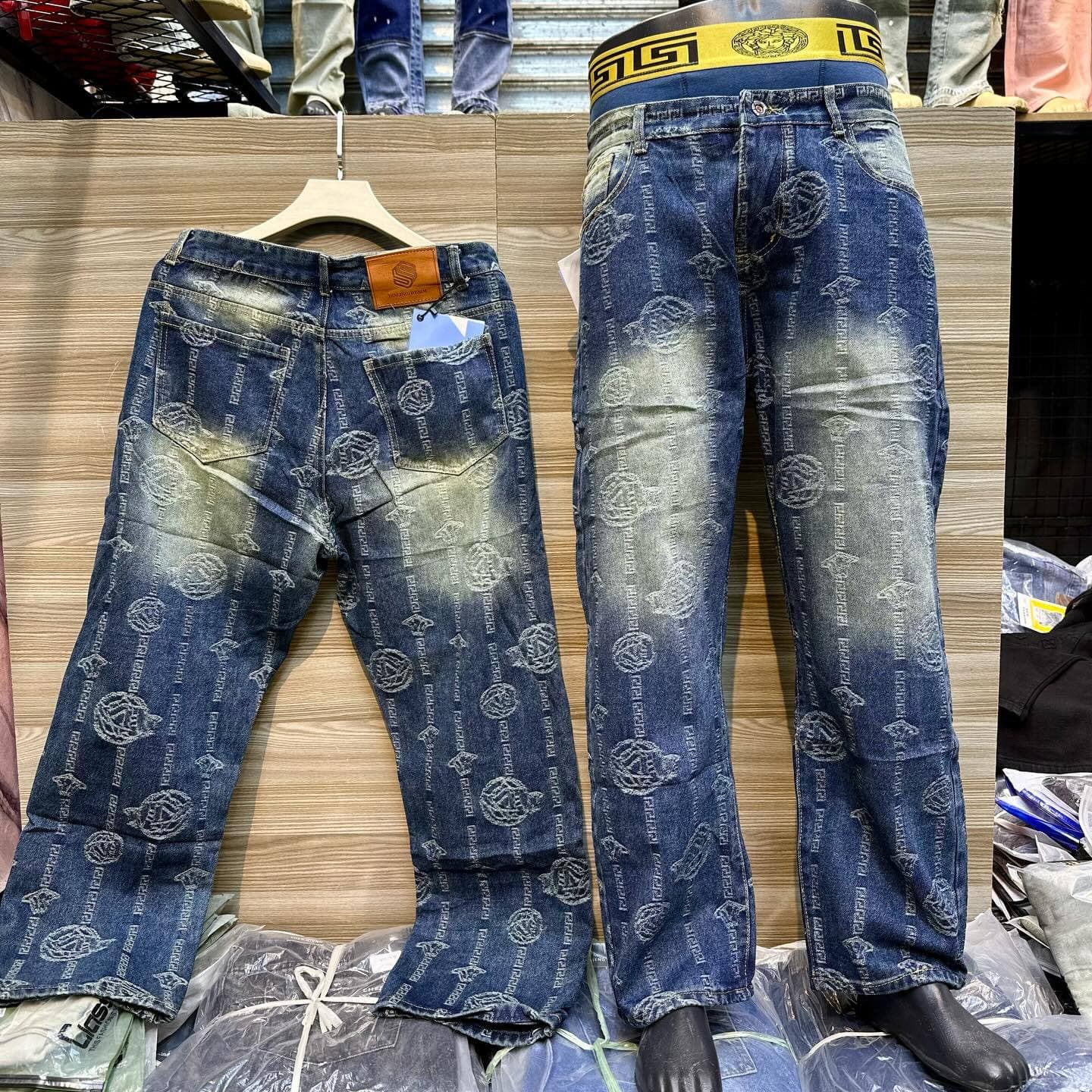 High quality men's straight-leg jeans, stylish and cool, 2026 new trendy brand Men jeans