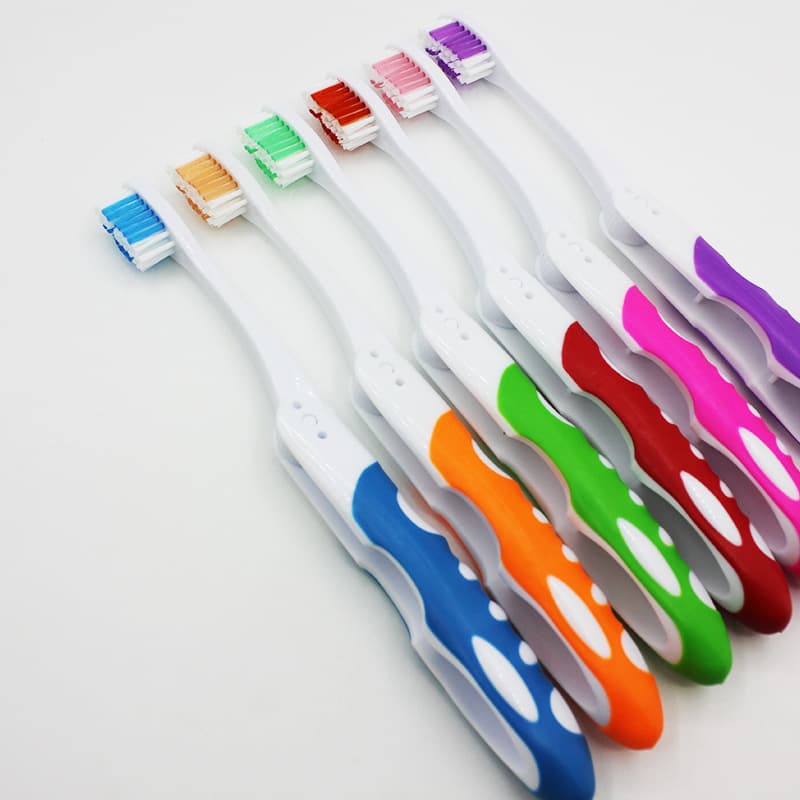 In Stock Disposable Toothbrush, Soft Bristles, Soft Rubber Handle, Foldable, Travel Portable, Individually Wrapped, Candy Bag Packaging