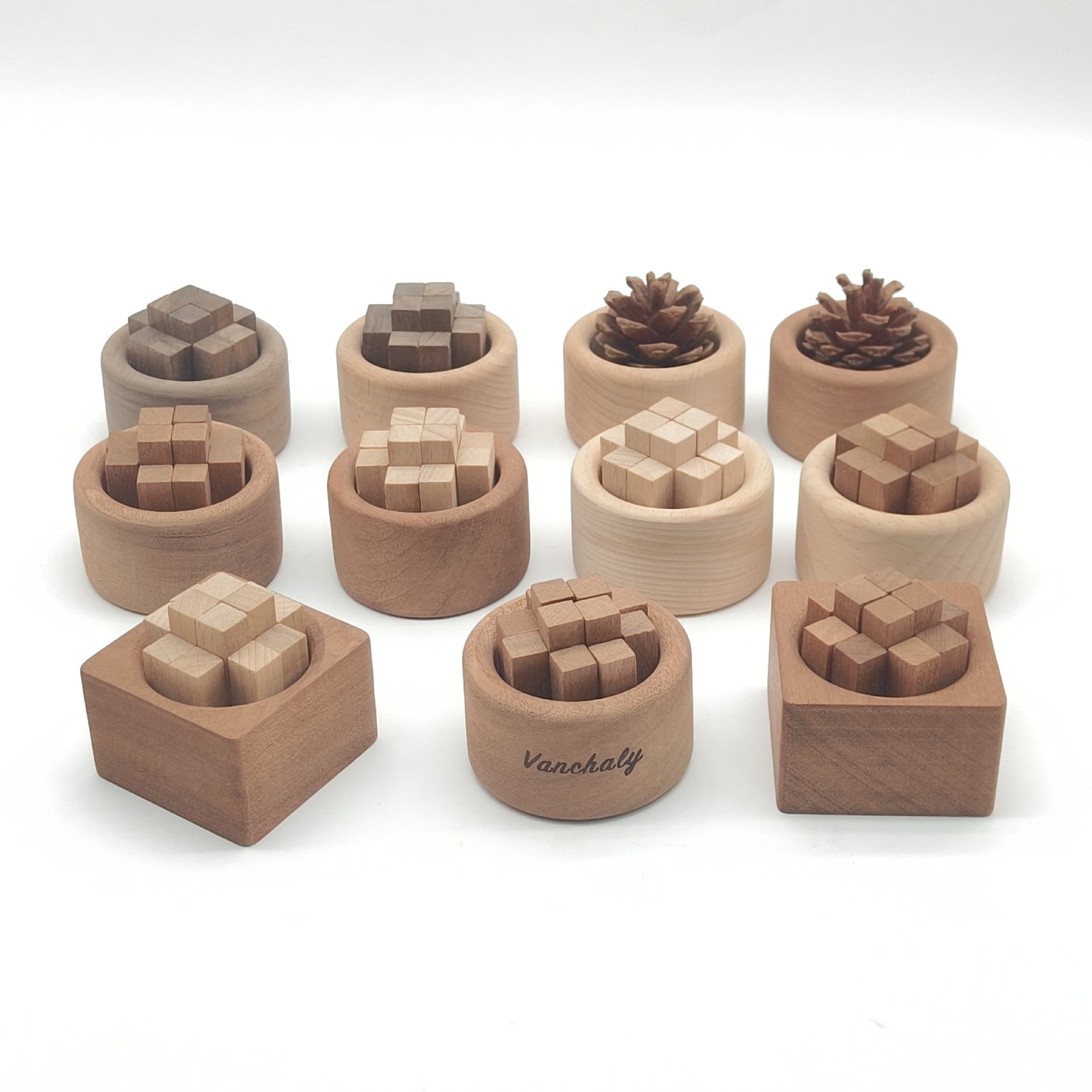 Small Firewood Essential Oil Diffuser Wood Non-flame Aroma Diffuser Home Indoor Wood Pile Diffuser Pine Cone Scattered Scented Wood Creative Ornament