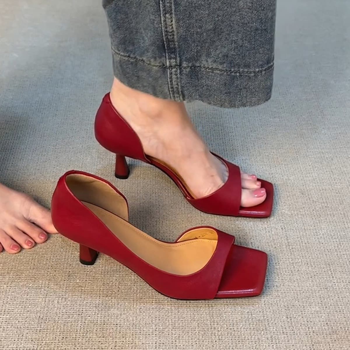 Sexy Open-Toe One-Strap Sandals Women French Retro Square Toe Side-Open Heels for Dresses