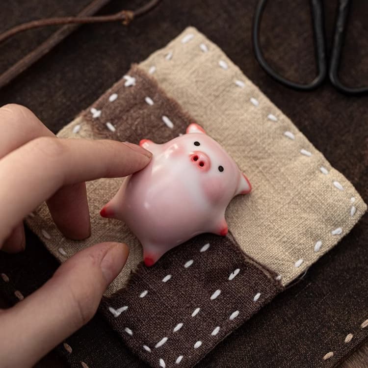 Pink Ru Kiln Lard Frost Lying Flat Pig Bubble-Blowing Fish Creative Cute Tea Pet Ornament High Value Cross-Border Exclusive