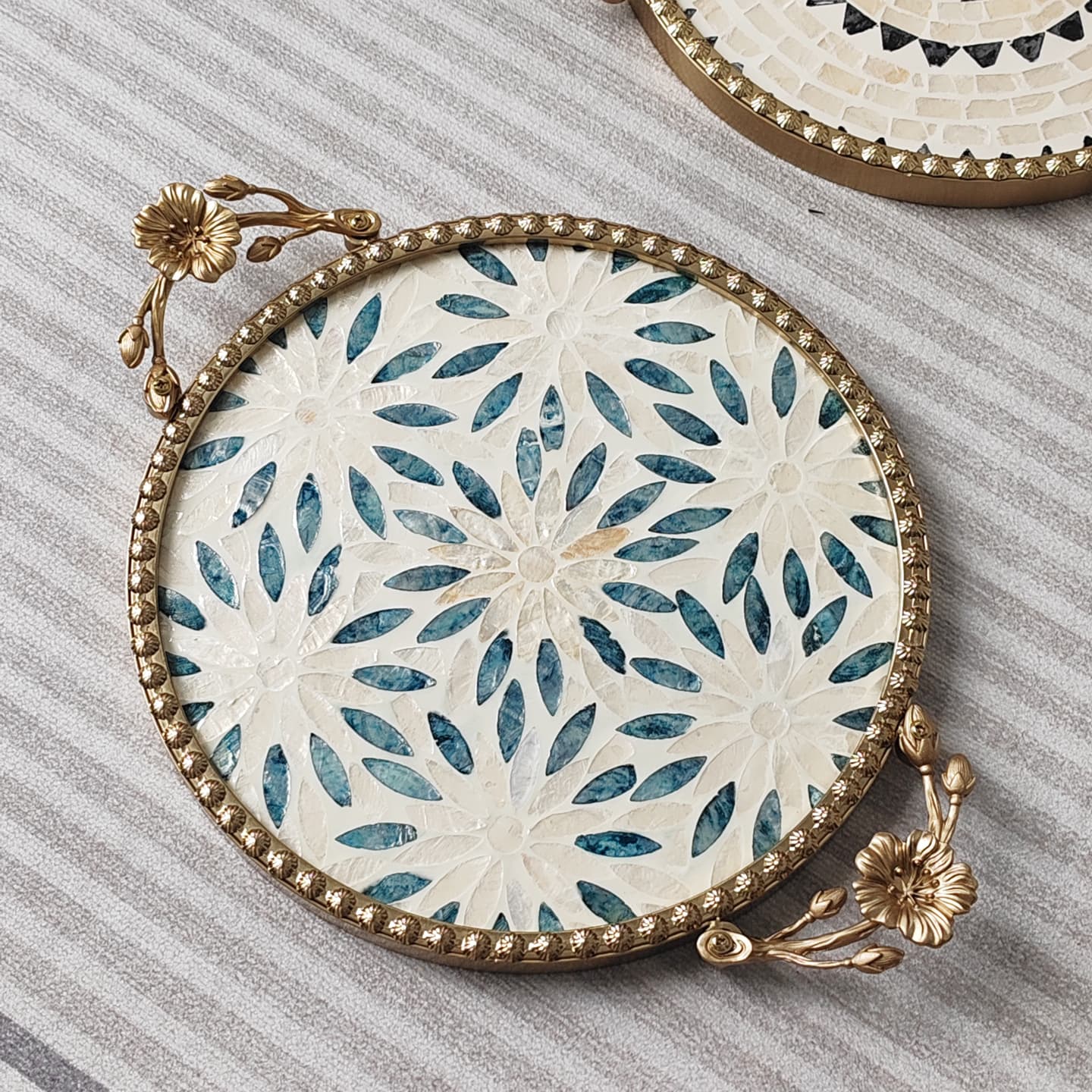 Vintage Light Luxury Shell Decorative Tray, New Chinese Style Creative Handle Cup and Tea Tray, Skincare Storage Plate