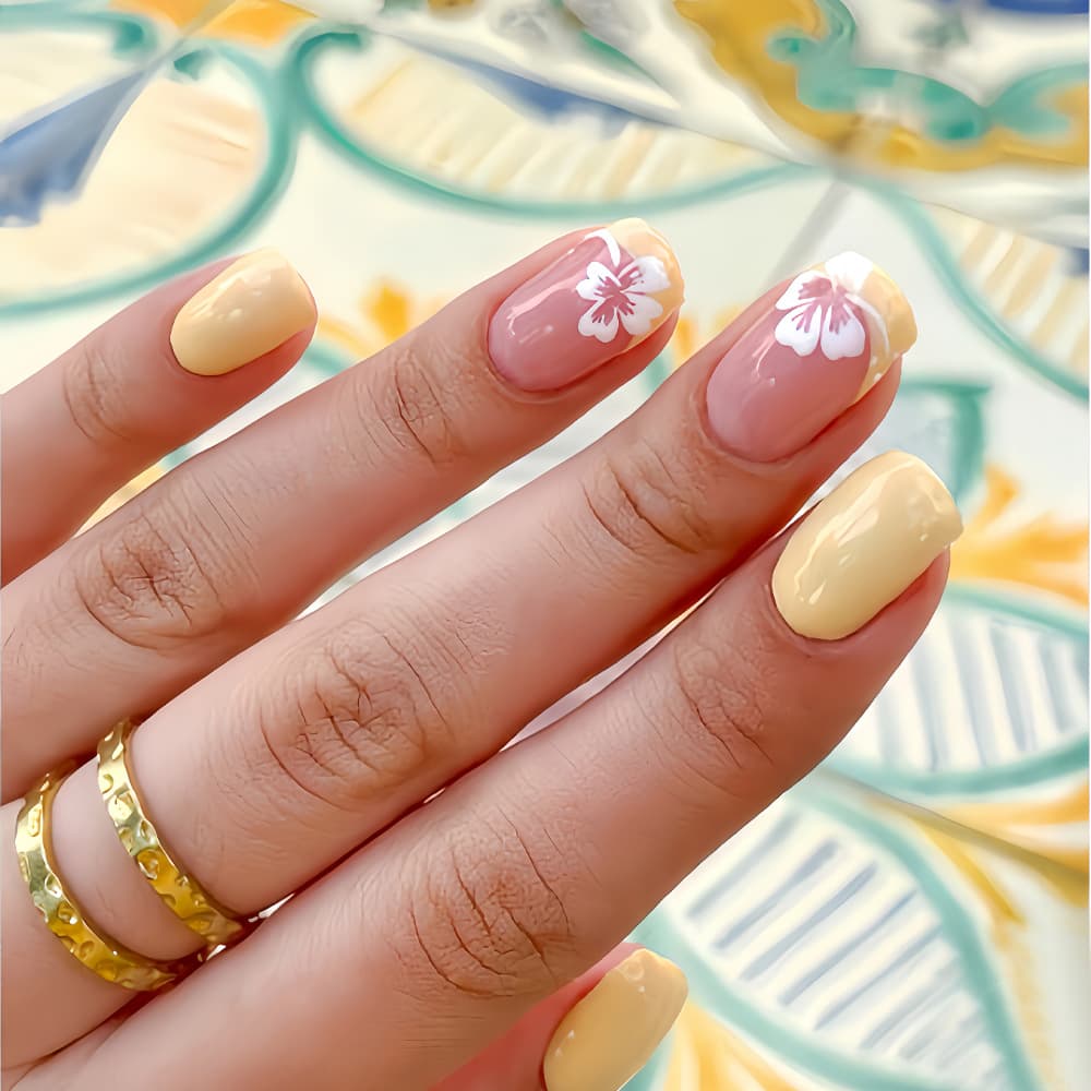Cross-Border Hot Selling Square Nails Premium Goose Yellow False Nails White Skin-Brightening Hawaiian Pattern Wearable Nails