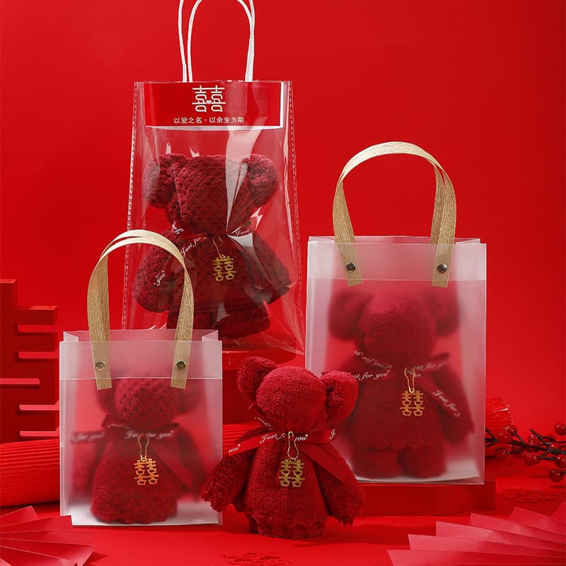 Creative and practical wedding souvenirs, burgundy bear towel, happy word pendant, wedding candy box with wedding handkerchief